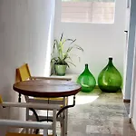 Kalimera Studios And Apartments